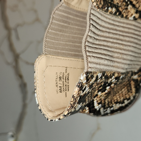 Vince Camuto Heel Boot Snakeskin - Picture 7 of 8
